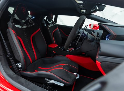 Lamborghini Huracan TECNICA 14