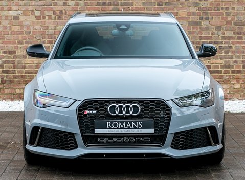 Audi RS6 Avant Performance 4