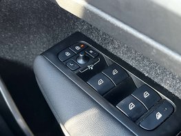 Volvo XC40 1.5 XC40 Inscription Pro T3 Auto 5dr 58