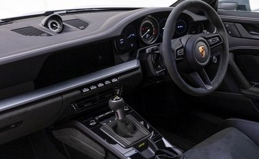 Porsche 911 (992) GT3 14