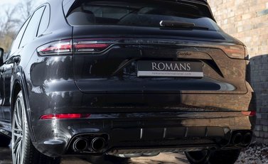 Porsche Cayenne Turbo 28