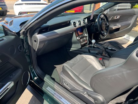 Ford Mustang BULLITT 40