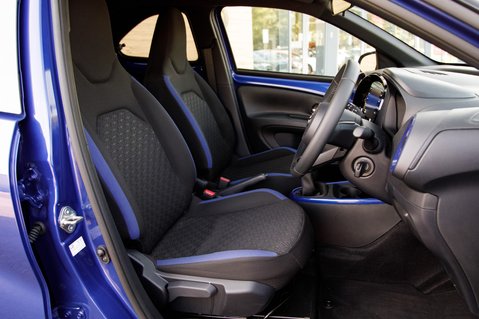Toyota Aygo X VVT-I EDGE 30