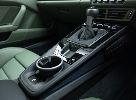 Porsche 911 GT3 TOURING (992.2) 26