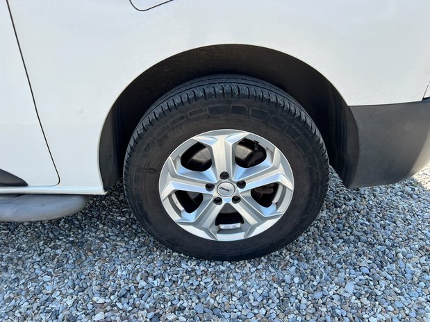 Peugeot Expert Crew Cab (SOLD) MWB L2H1 Low Roof Professional 3100 Air Con Alloys Sensors 12