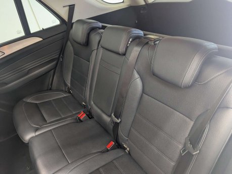 Mercedes-Benz GLE 2.1 GLE 250 D 4Matic AMG Line Premium Auto 4WD 5dr 41