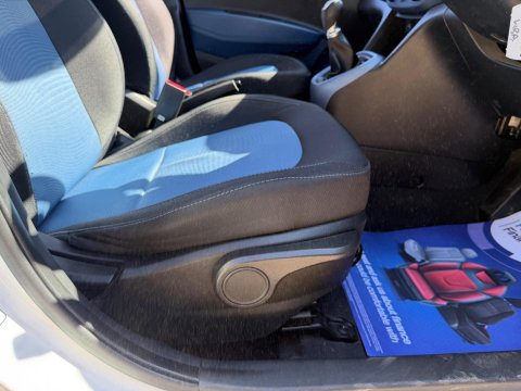 Hyundai i10 1.2 SE Euro 5 5dr 33