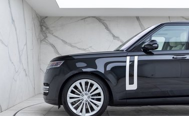 Land Rover Range Rover P530 First Edition 28