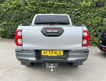 Toyota Hilux Invincible X [SOLD CR] AUTO | Camera | Nav | 2.8 LT | Euro 6 | No VAT| SEL 8