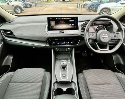 Nissan Qashqai 1.3 Qashqai Acenta Premium T MHEV CVT 5dr 2