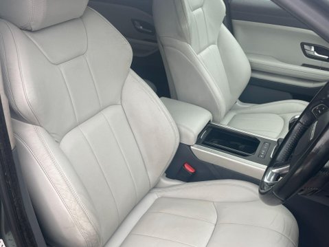 Land Rover Range Rover Evoque 2.0 TD4 SE 4WD Euro 6 (s/s) 5dr 20