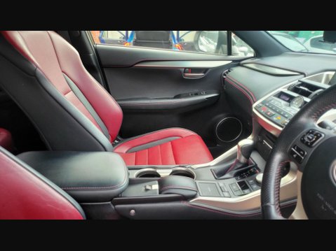 Lexus NX 300H F SPORT 17