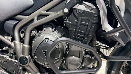 Triumph Explorer 1215 XRT 2017 21K FULL LUGGAGE TOP ROAD SPEC ADVENTURE BIKE 18