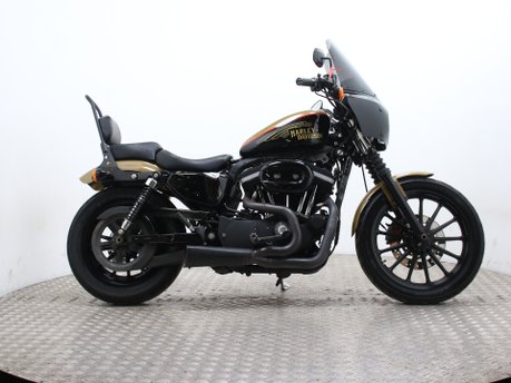 Harley-Davidson Sportster IRON 883 XL N 13