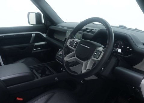 Land Rover Defender 3.0 Defender X-Dynamic HSE D300 MHEV A 4WD 5dr 56