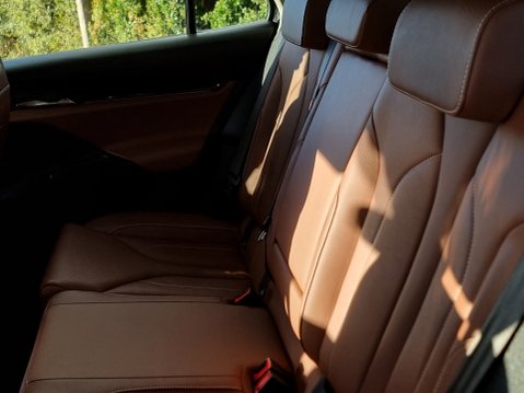 Skoda Enyaq 60 Suite Interior Assisted Drive Pack 26