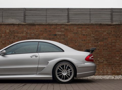 Mercedes-Benz CLK DTM AMG 32