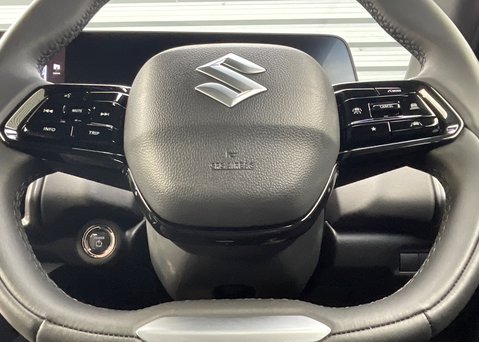 Suzuki eVitara Motion Allgrip 61kWh 24
