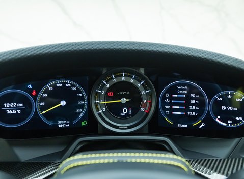 Porsche 911 GT3 TOURING (992) 16