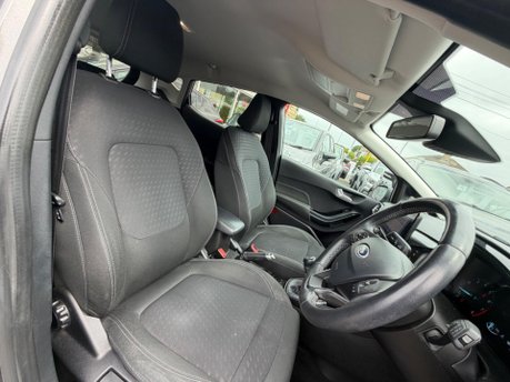 Ford Fiesta TITANIUM 10