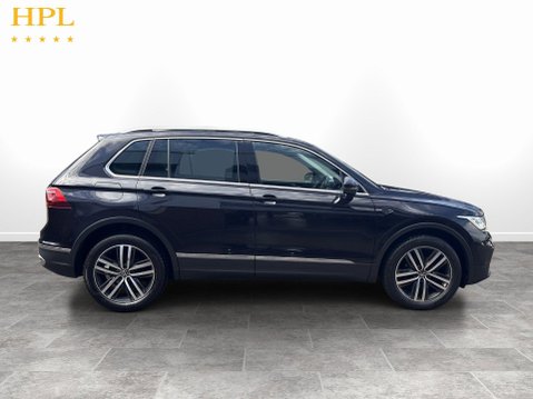 Volkswagen Tiguan 2.0 TDI Elegance SUV 5dr Diesel DSG 4Motion Euro 6 (s/s) (150 ps) 8