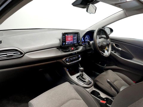 Hyundai i30 1.0 T-GDi MHEV SE Connect Hatchback 5dr Petrol Hybrid DCT Euro 6 (s/s) (120 15