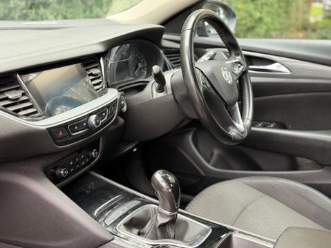 Vauxhall Insignia 1.6 Turbo D ecoTEC Design Nav Grand Sport Euro 6 (s/s) 5dr 11