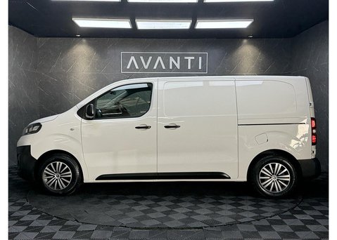 Vauxhall Vivaro 1.5 Turbo D 2700 Dynamic Panel Van 6dr Diesel Manual L1 H1 Euro 6 (s/s) (10 4