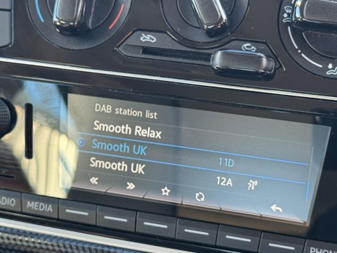 Volkswagen Up 1.0 up! Euro 6 (s/s) 5dr 17