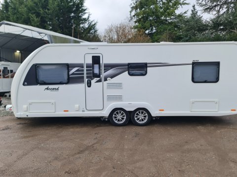 Swift Accord Quattro FB Dealer Special 820sr 9