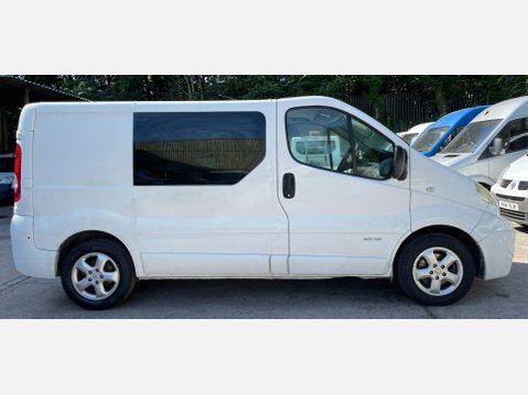 Renault Trafic 2.0 TD dCi SL27 Panel Van 4dr Diesel Manual L1 H1 (214 g/km, 115 bhp) 4