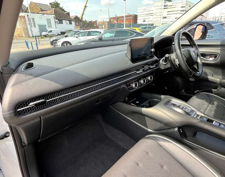 Honda ZR-V 2.0 ZR-V Sport i-MMD CVT 5dr 17