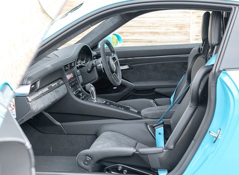 Porsche 911 GT3 RS (991.2) 13