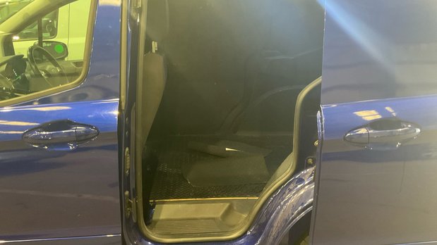 Ford Transit Courier SWB L1H1 Low Roof Sport Air Con Alloys Sensors Cam EURO 6 NO VAT 8