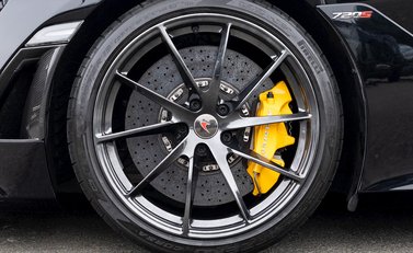 McLaren 720S Performance 9