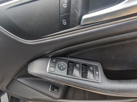 Mercedes-Benz GLA GLA200 SE 26