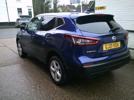 Nissan Qashqai DIG-T ACENTA PREMIUM DCT ONLY 28,000 MILES FROM NEW 18