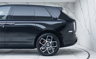 Rolls-Royce Cullinan BLACK BADGE 44