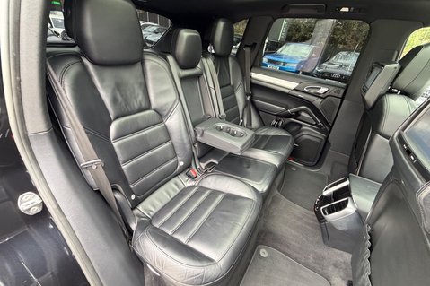 Porsche Cayenne D V6 TIPTRONIC S - REAR ENTERTAINMENT -PDLS -PAN ROOF -CAMERA -£17K EXTRAS 34
