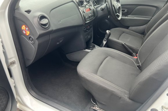 Dacia Logan ESSENTIAL 1.0 TCE ESTATE 32