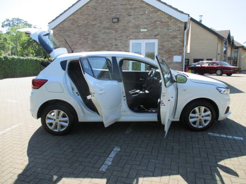 Dacia Sandero 1.0 TCe Comfort Euro 6 (s/s) 5dr 9