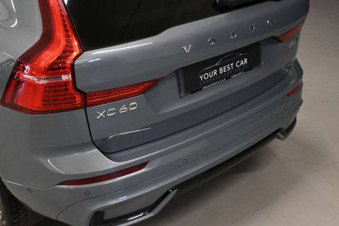 Volvo XC60 2.0 XC60 + B5 MHEV AWD Auto 4WD 5dr 40
