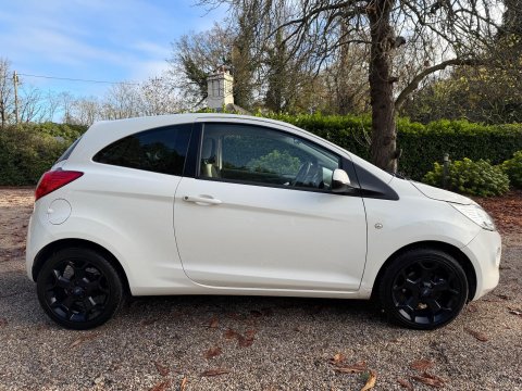 Ford Ka 1.2 Zetec White Edition Euro 6 (s/s) 3dr 6