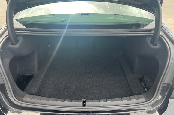 BMW 3 Series 318D SPORT 44