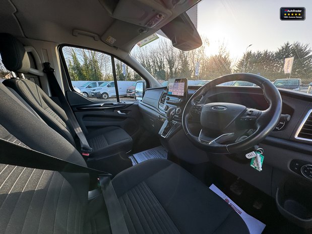 Ford Transit Custom Crew Cab [SOLD MT] AUTO 170ps LWB L2H1 Limited 300 Air Con Alloys Sensors S 19