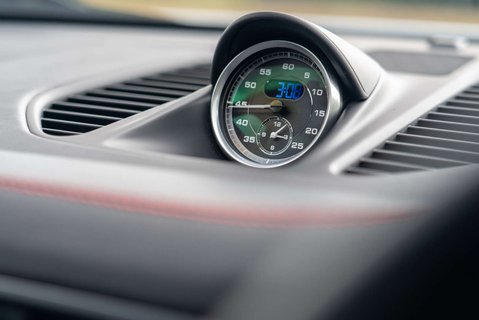 Porsche 911 3.8 911 Carrera GTS PDK 16