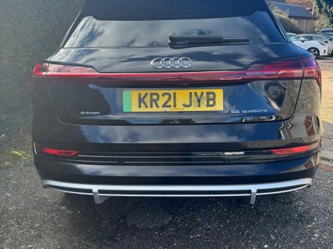 Audi E-Tron QUATTRO S LINE 5