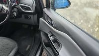 Vauxhall Corsa 1.4i ecoTEC SE Nav Hatchback 5dr Petrol Auto Euro 6 (90 ps) 27
