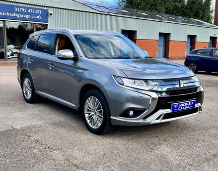 Mitsubishi Outlander 2.4 Outlander Design PHEV CVT 4WD 5dr 4