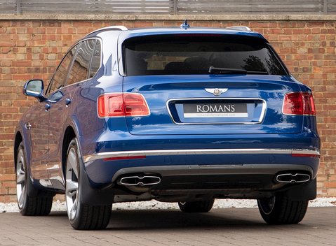 Bentley Bentayga V8 3